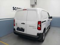 Usata Toyota Proace City City 100 kW (136 CV) 2023 White solid Monovolume