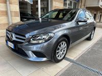 Usata Mercedes C200 Business 160 CV (117 kW) 2020 Grigio Station wagon