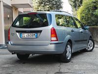 Usata Ford Focus 101 CV (74 kW) 2004 Grigio Station wagon