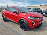 Usata Renault Captur Techno 100 CV (73 kW) 2024 Rosso SUV