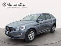 Usata Volvo XC60 Momentum 150 CV (110 kW) 2017 Grigio SUV