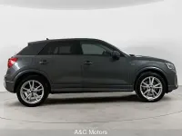 Usata Audi Q2 Ambiente 150 CV (110 kW) 2024 Grigio daytona perla SUV