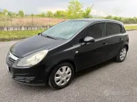 Begagnad Opel Corsa 80 HK (58 kW) 2010 Svart Halvkombi