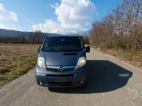 Usata Opel Vivaro 100 CV (73 kW) 2014 Grigio Monovolume