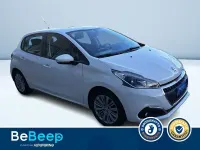 Usata Peugeot 208 Active 82 CV (60 kW) 2017 Bianco pastello Utilitaria