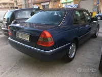 Usata Mercedes C200 136 CV (100 kW) 1994 Blu Berlina