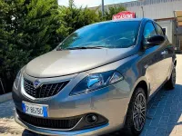 Usata Lancia Ypsilon Gold 69 CV (50 kW) 2023 Grigio Utilitaria
