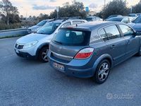 Usata Opel Astra 150 CV (110 kW) 2005 Grigio Berlina