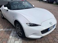 Usata Mazda MX5 Exclusive-Line 132 CV (97 kW) 2023 Artic white Cabrio
