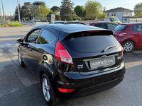 Usata Ford Fiesta 75 CV (55 kW) 2013 Nero Utilitaria