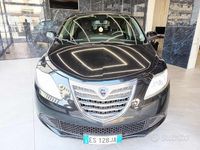 Usata Lancia Ypsilon Gold 69 CV (50 kW) 2013 Grigio Utilitaria