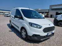 Usata Ford Courier 75 CV (55 kW) 2022 Bianco Monovolume