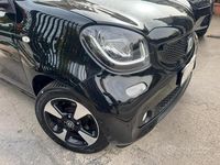 Begagnad Smart ForFour 71 HK (52 kW) 2019 Svart Halvkombi
