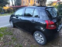 Usata Toyota Yaris Sol 69 CV (50 kW) 2006 Nero Berlina
