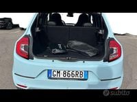 Usata Renault Twingo Techno 60 kW (82 CV) 2023 Azzurro Utilitaria