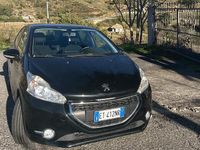 Usata Peugeot 208 82 CV (60 kW) 2012 Nero Utilitaria