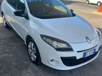 Usata Renault Mégane GrandTour Dynamique 110 CV (80 kW) 2012 Bianco Station wagon