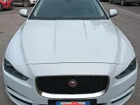 Usata Jaguar XE Prestige 163 CV (119 kW) 2016 Bianco Berlina