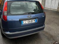Usata Ford Focus Style 90 CV (66 kW) 2006 Blu Station wagon