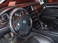 Begagnad BMW 520 2011 Blå Kombi