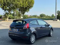 Usata Ford Fiesta Titanium 75 CV (55 kW) 2014 Grigio Utilitaria