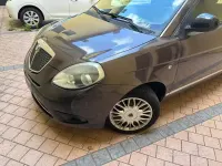 Usata Lancia Ypsilon 60 CV (44 kW) 2011 Marrone Utilitaria