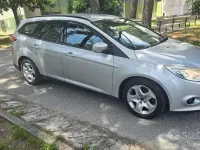 Usata Ford Focus Individual 116 CV (85 kW) 2014 Grigio Station wagon