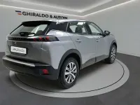 Usata Peugeot e-2008 Active 100 kW (136 CV) 2023 Grigio SUV