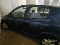 Gebraucht Toyota Yaris 75 PS (55 kW) 2004 Blau Limousine