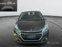 Usata Peugeot 208 GT-line 100 CV (73 kW) 2017 Grigio Utilitaria