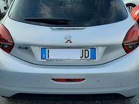 Usata Peugeot 208 Allure 75 CV (55 kW) 2017 Grigio Utilitaria