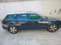 Usata Audi A4 130 CV (95 kW) 2003 Viola Station wagon
