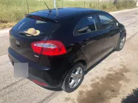 Usata Kia Rio EX 90 CV (66 kW) 2012 Nero Berlina