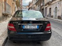 Usata Mercedes C220 170 CV (125 kW) 2011 Nero Berlina
