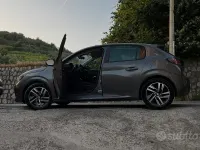 Usata Peugeot 208 75 CV (55 kW) 2020 Grigio Utilitaria