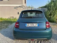 Usata Fiat 500e La Prima 42 kW (58 CV) 2020 Verde Utilitaria