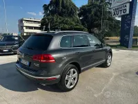 Usata VW Touareg 204 CV (150 kW) 2015 Nero SUV