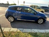 Używany Renault Clio V Evolution 101 KM (74 kW) 2024 Niebieski Sedan/Limuzyna