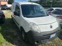 Usata Renault Kangoo 68 CV (50 kW) 2010 Bianco Monovolume