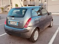Usata Lancia Ypsilon 60 CV (44 kW) 2005 Grigio Utilitaria