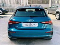 Begagnad Audi A3 Advanced 150 HK (110 kW) 2023 Blå Sedan