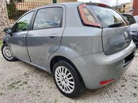 Usata Fiat Grande Punto 74 CV (54 kW) 2012 Grigio Utilitaria