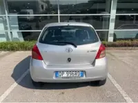 Usata Toyota Yaris Sol 87 CV (63 kW) 2008 Grigio Utilitaria
