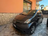 Usata Toyota Aygo 68 CV (50 kW) 2005 Blu Utilitaria