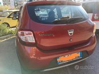 Usata Dacia Sandero Stepway 2013 Rosso Monovolume