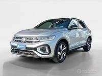 Usata VW T-Roc R-line 110 CV (80 kW) 2022 Grigio chiaro met. SUV