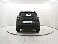 Usata Dacia Duster Expression 101 CV (74 kW) 2022 Verde SUV