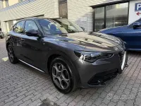 Usata Alfa Romeo Stelvio Ti 209 CV (153 kW) 2023 Grigio / metallizzato SUV