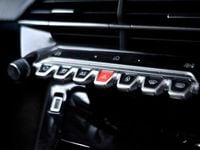 Usata Peugeot 2008 GT 131 CV (96 kW) 2024 Grigio SUV