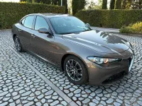 Usata Alfa Romeo Giulia Super 180 CV (132 kW) 2018 Grigio Berlina